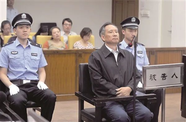 %title插图%num 中纪委评曲婉婷母亲张明杰案-WordPress极简博客