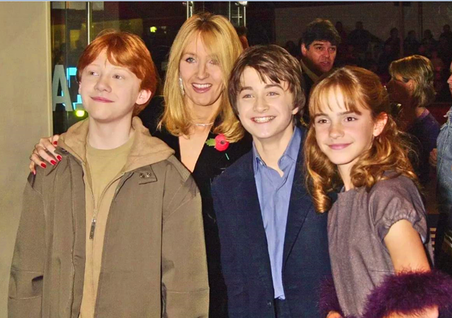 罗琳宣布捐赠100万英镑-WordPress极简博客