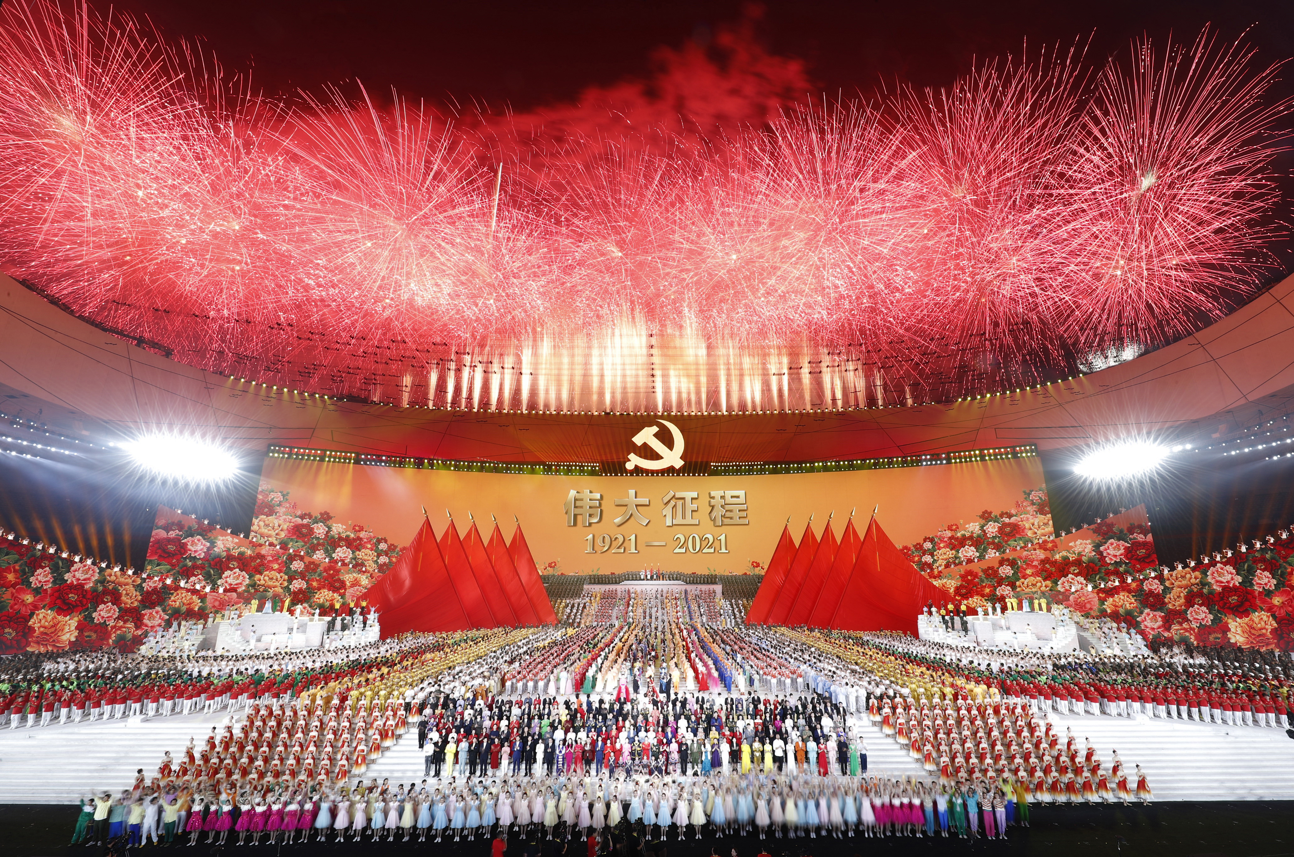 国家体育场上空绚烂焰火盛放-WordPress极简博客