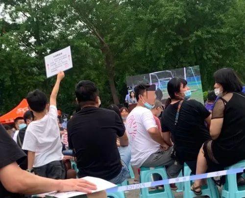 %title插图%num 警校售淘汰犬最高拍出33万-WordPress极简博客