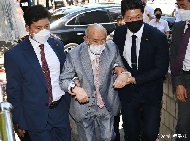 %title插图%num 韩国前总统全斗焕去世-WordPress极简博客