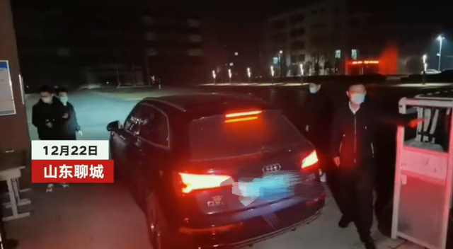 孙海洋夫妇接到孙卓拍下团聚照-WordPress极简博客