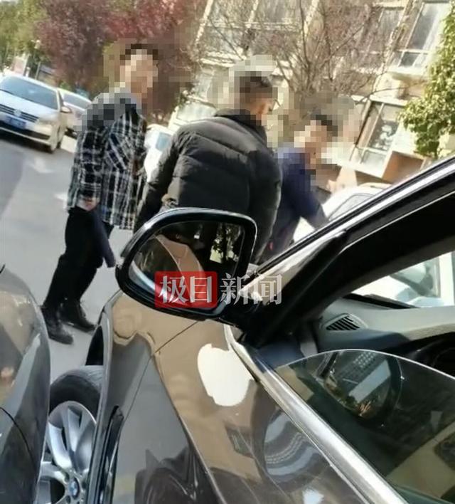 %title插图%num 警方通报宝马司机连续掌掴拄拐男子-WordPress极简博客