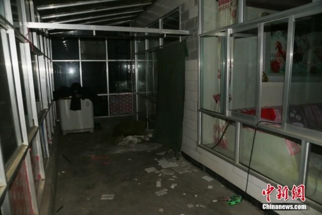 青海地震前1秒强光闪耀地平线-WordPress极简博客