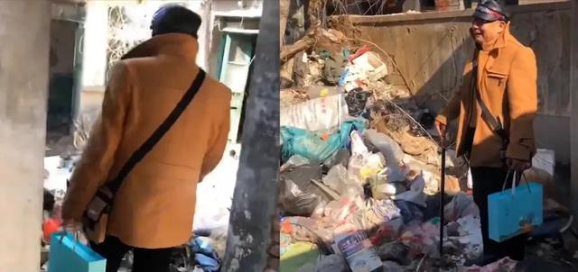 老人过年回已故父母老宅 推门大哭-WordPress极简博客